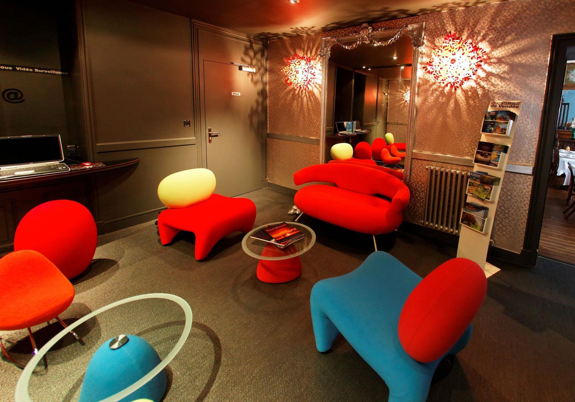 Logis - Hotel Arc En Ciel Et Spa Les Sables D'Olonne Eksteriør bilde