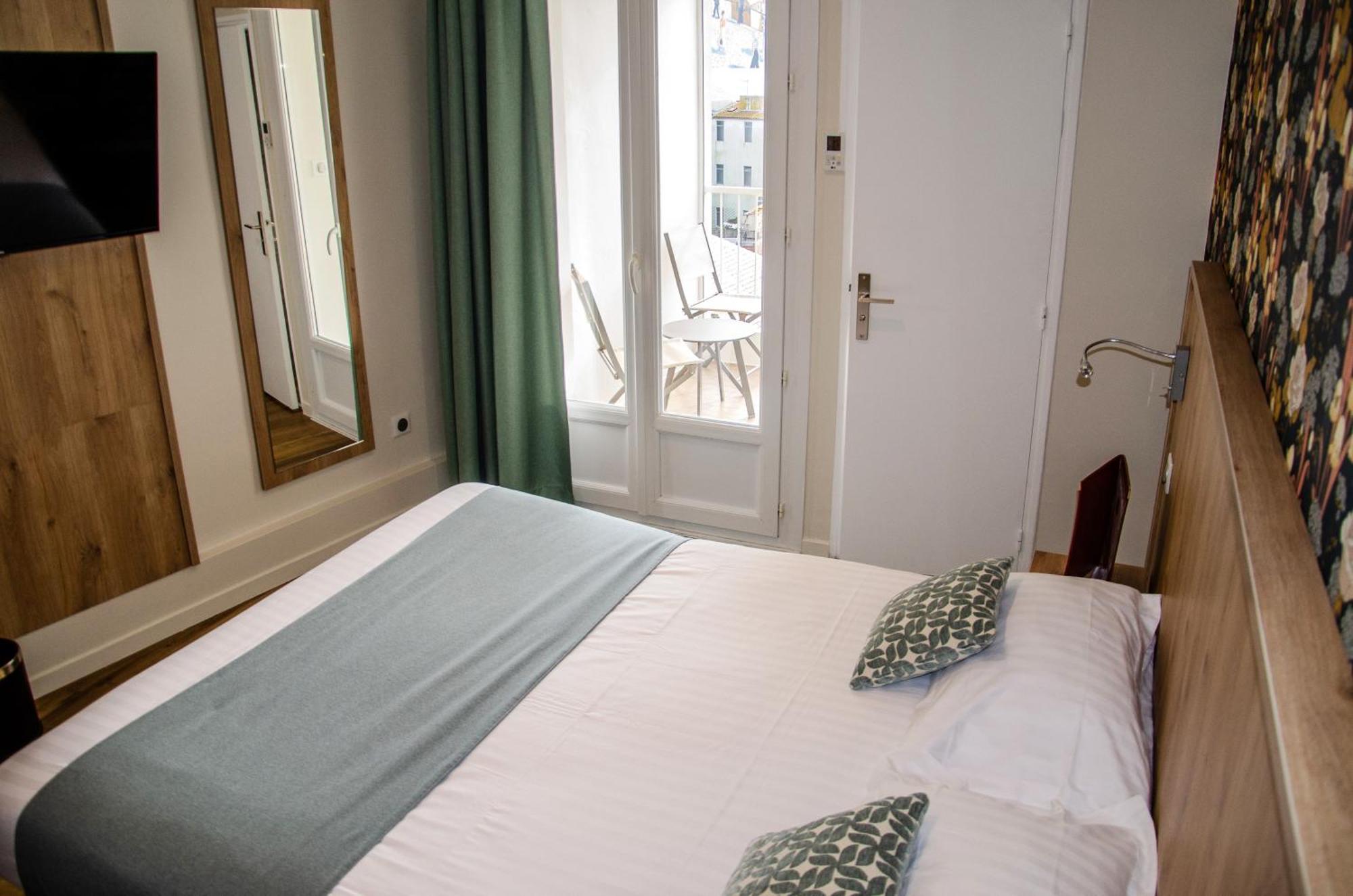 Logis - Hotel Arc En Ciel Et Spa Les Sables D'Olonne Rom bilde