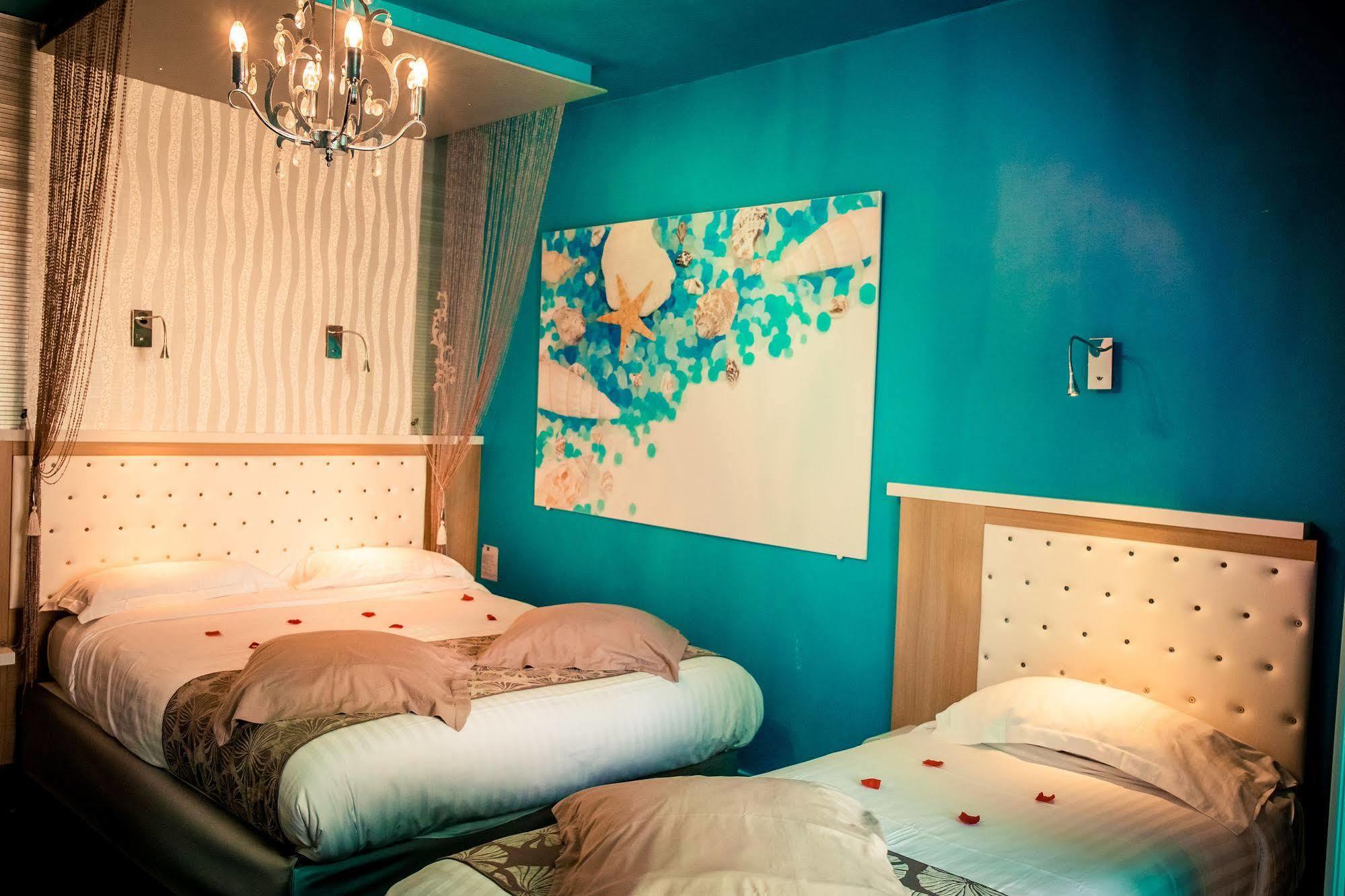 Logis - Hotel Arc En Ciel Et Spa Les Sables D'Olonne Eksteriør bilde